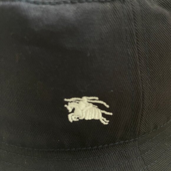 Auc NWT Burberry Cotton Logo Bucket Hat - Picture 9 of 12
